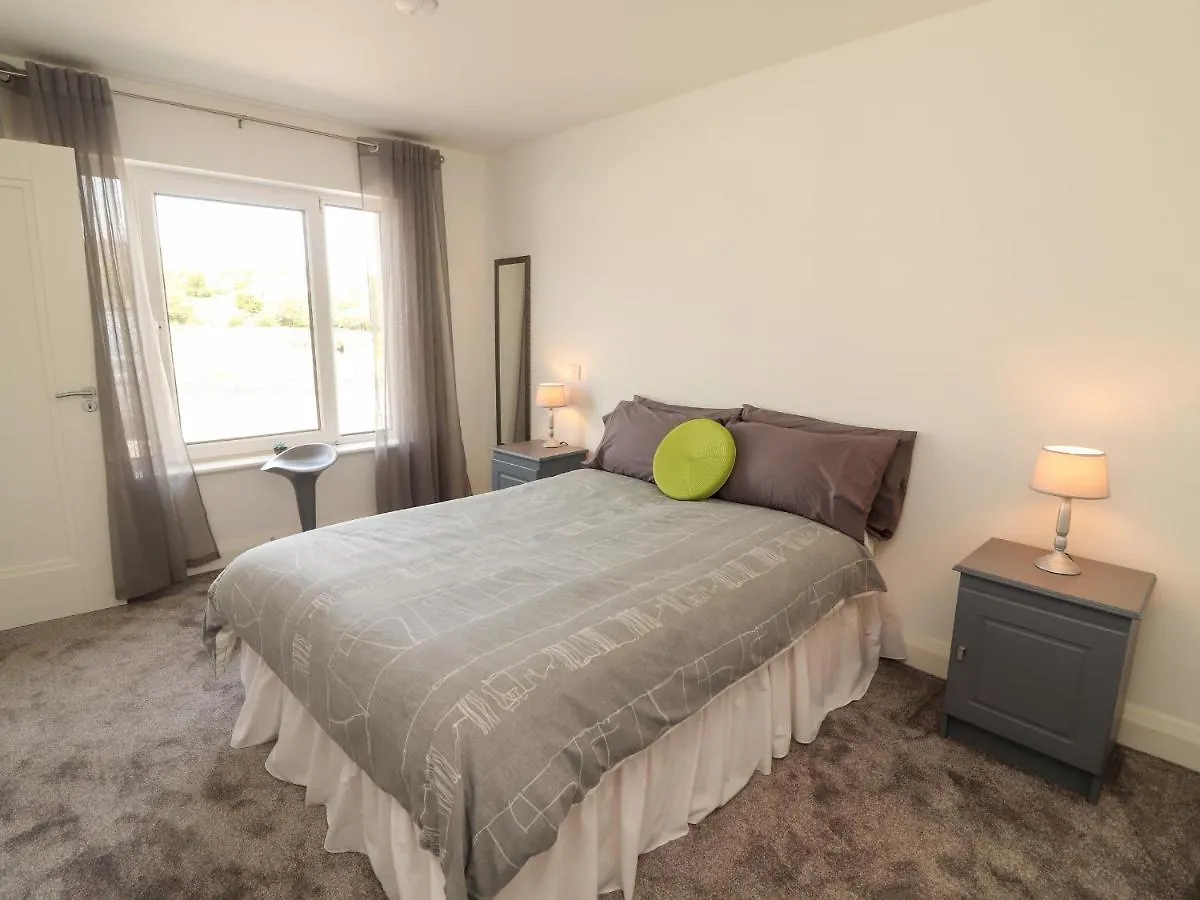 קיל איירן Coolnaharragill Lower Annexe 0*, קיל איירן